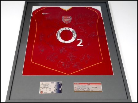 Arsenal pelipaita kehystetty
